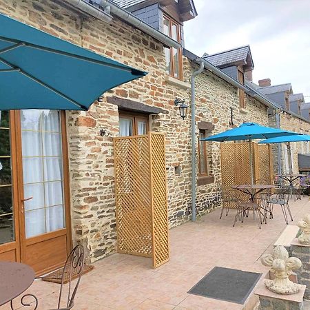 Le Moulin De Benneville Chambres D'Hotes, Petit Dejeuner Compris Cahagnes 외부 사진