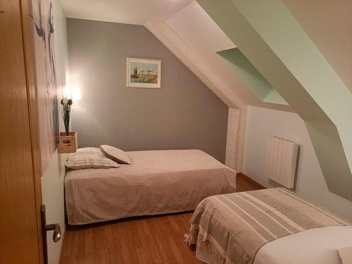 Le Moulin De Benneville Chambres D'Hotes, Petit Dejeuner Compris Cahagnes 외부 사진