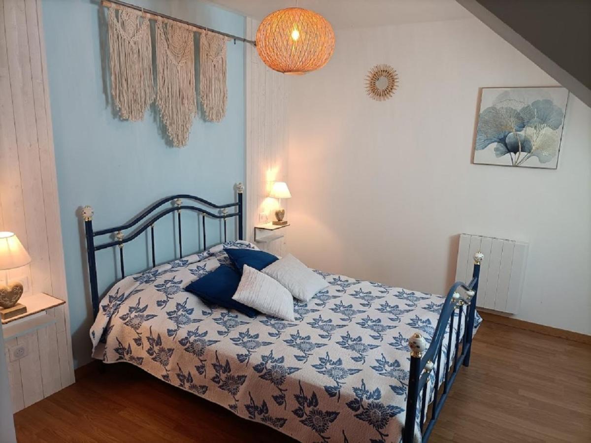 Le Moulin De Benneville Chambres D'Hotes, Petit Dejeuner Compris Cahagnes 외부 사진